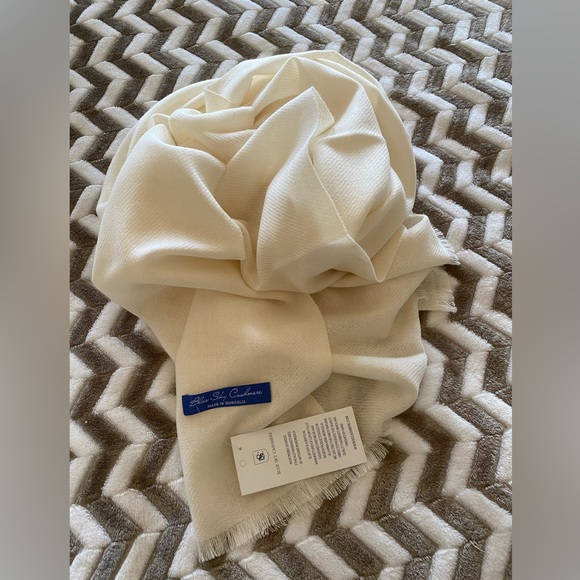 Oversized 100% Mongolian cashmere scarf Blue Sky factory - Picture 4 of 9